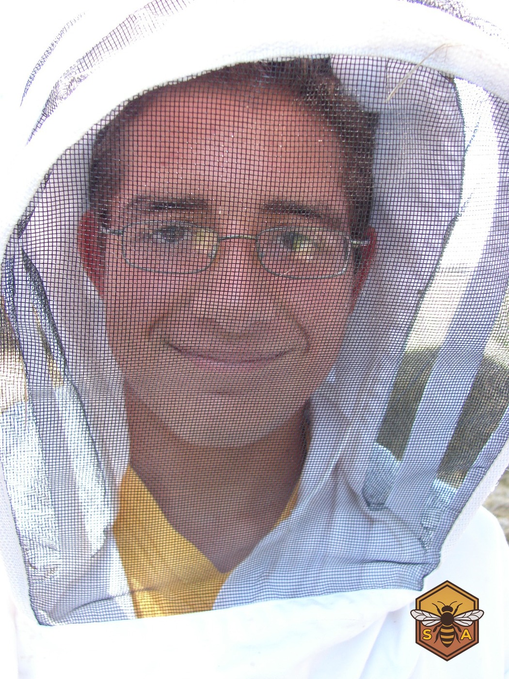 3-Layer Ventilated White Beekeeping Jacket with Round Veil Isolated